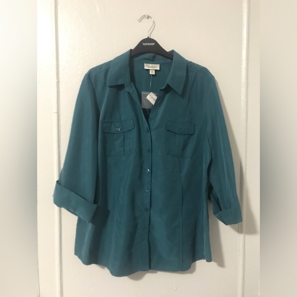 New Dressbarn Teal Green Peachskin Button Down Roll Tab Long Sleeve Shirt XL